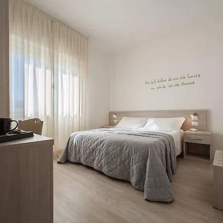 Hotel Anny 3*