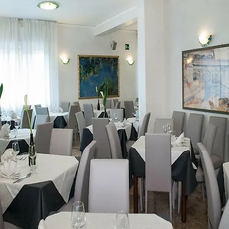 Anny Hotel 3*