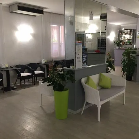 安尼酒店