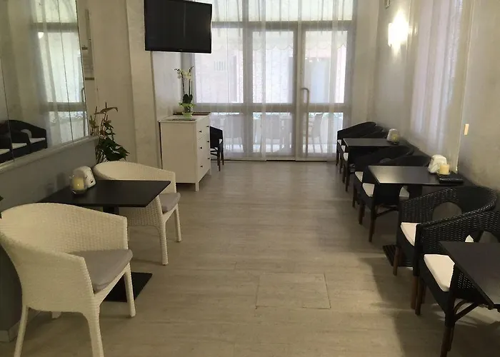 Hotel Anny 3*